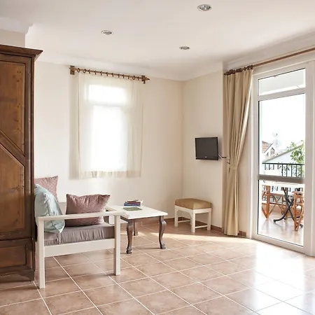 Lantana Aparts Aparthotel