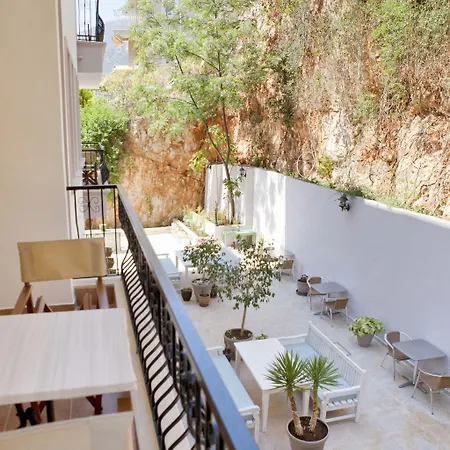 Aparthotel Lantana Aparts