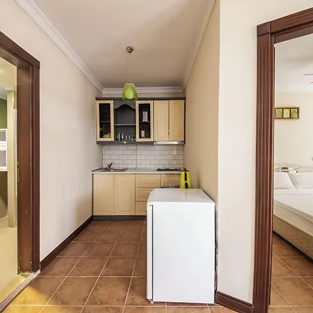 Lantana Aparts Aparthotel 2*