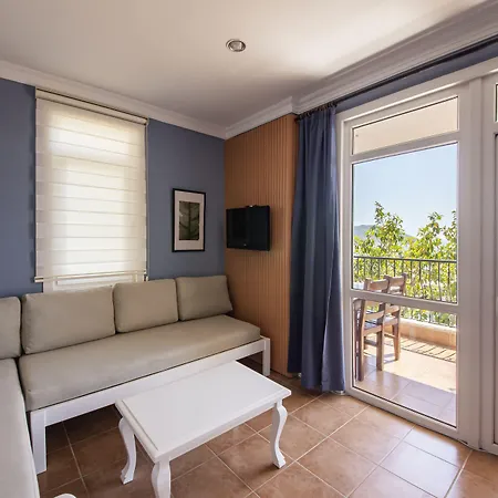 Aparthotel Lantana Aparts