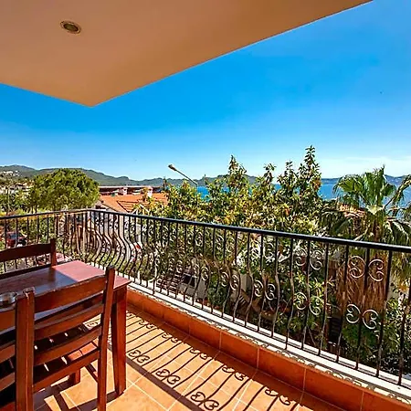 Aparthotel Lantana Aparts 3*