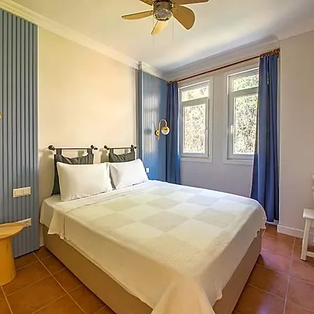 Aparthotel Lantana Aparts