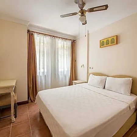 Lantana Aparts Apartahotel 3*