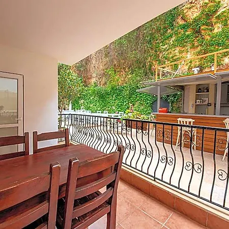 Apartahotel Lantana Aparts