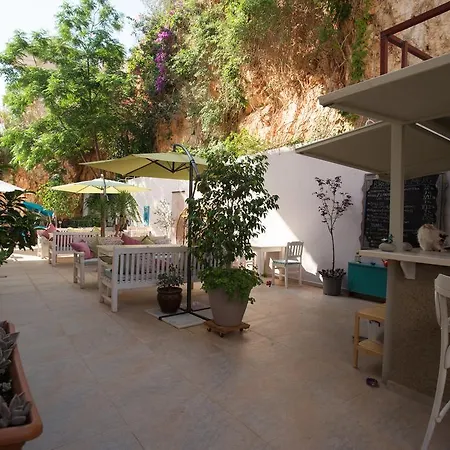 Aparthotel Lantana Aparts