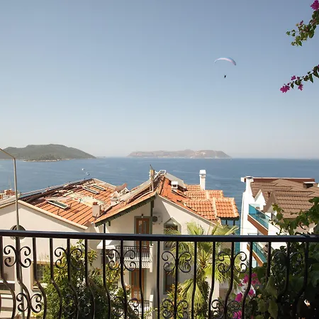 Ξενοδοχείο με διαμερίσματα Lantana Aparts