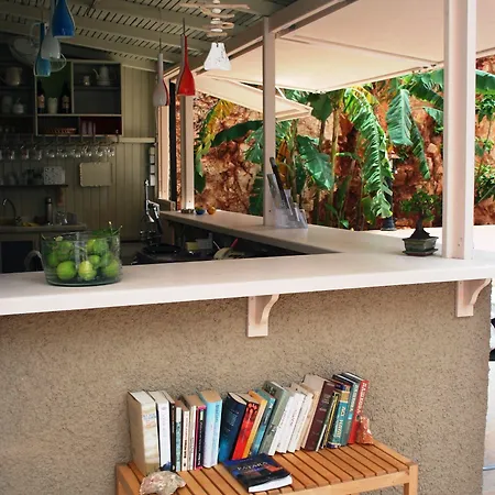 Lantana Aparts 2* Κας