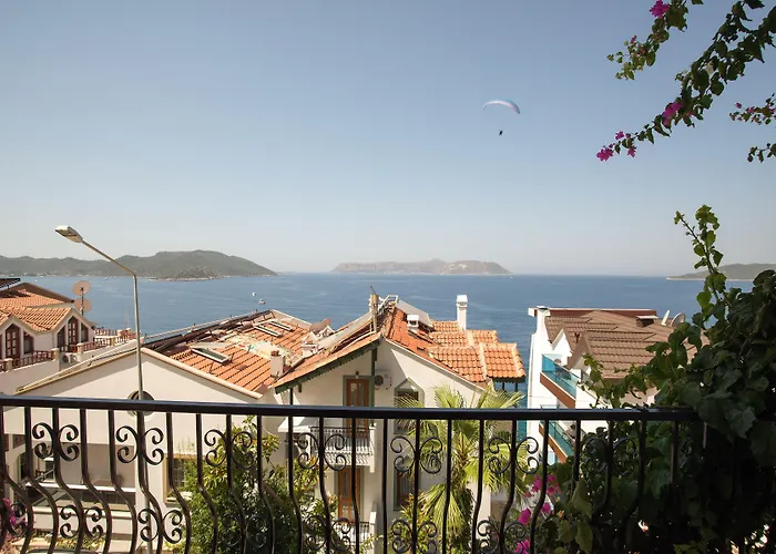 Apart-hotel Lantana Aparts